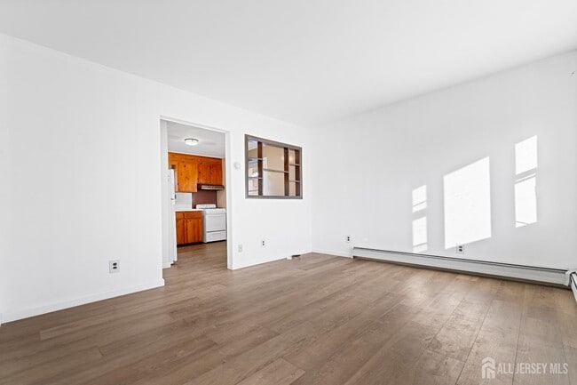 Building Photo - 1283 Englishtown Rd