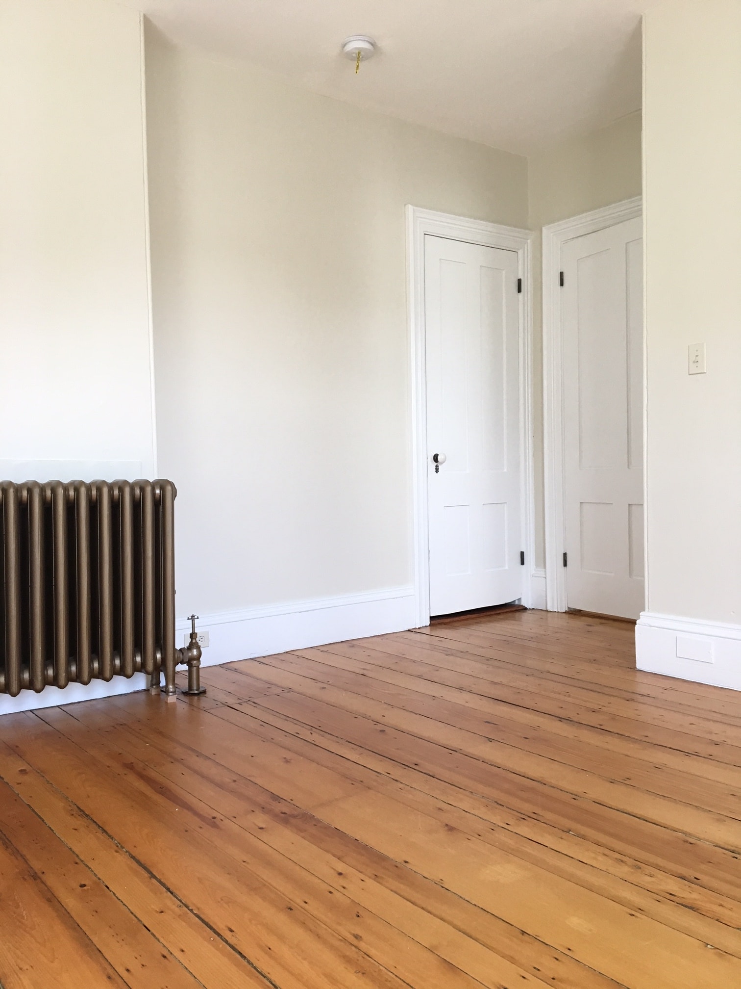 Master Bedroom - 214 Spring St
