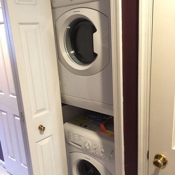 New washer-dryer - 1331 Vermont Ave NW