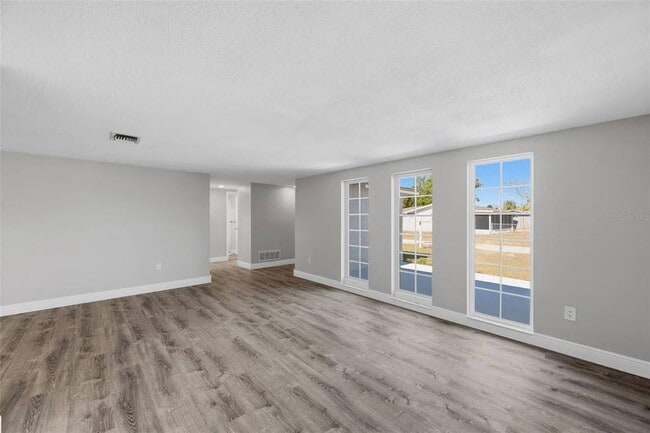 Building Photo - 9034 Cochise Ln