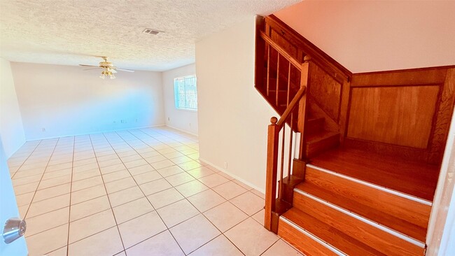 Building Photo - 13034 Birch Grove Dr