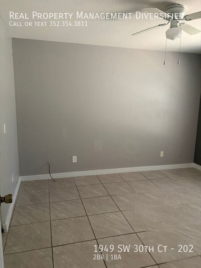 Building Photo - 1949 SW 30th Ct