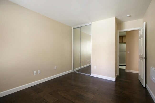 Building Photo - 9939 Azuaga St