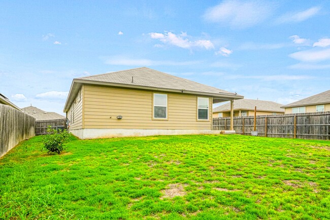Building Photo - First time rental!