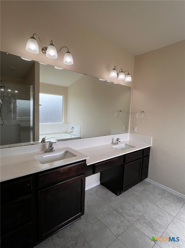 Building Photo - 2520 Dante Ct