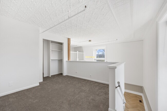 Building Photo - 400 McCarthy Rd