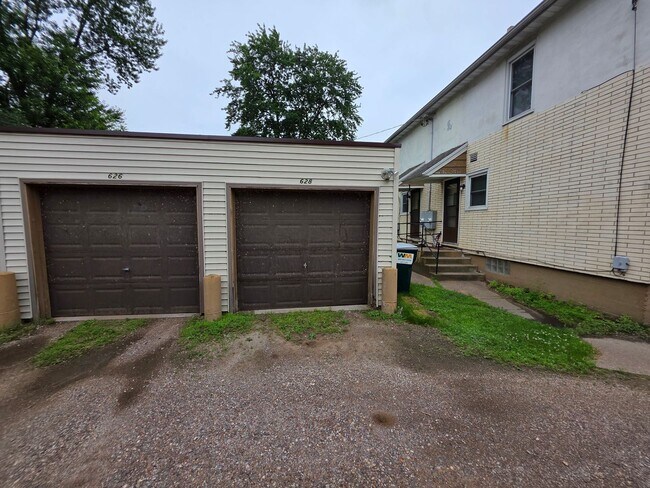 Building Photo - 626-628 Ripley Ave
