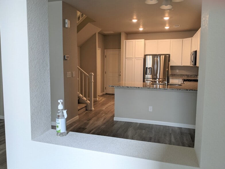 Dining/Kitchen - 14925 E Belleview Dr