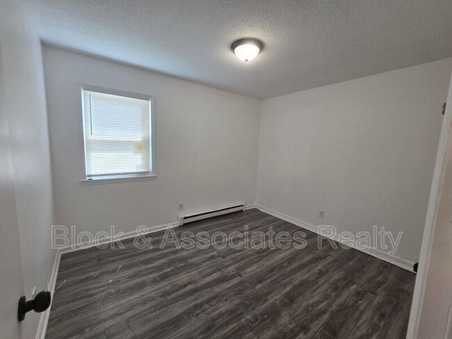 Building Photo - 1109 Garrison St