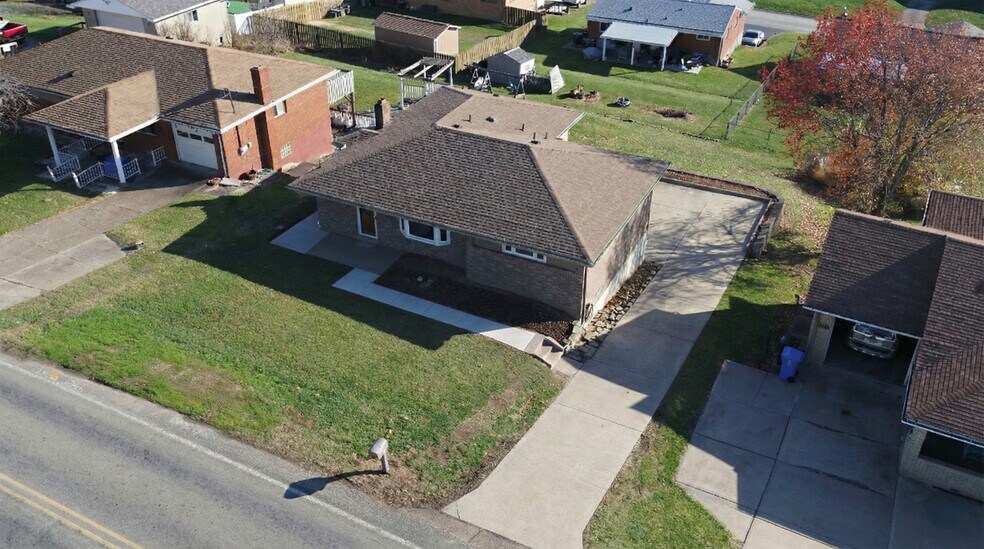 Aerial - 639 Scenery Dr