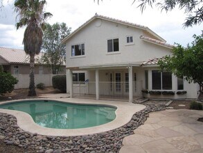 Building Photo - $500 OFF FIRST MONTHS FULL RENT!