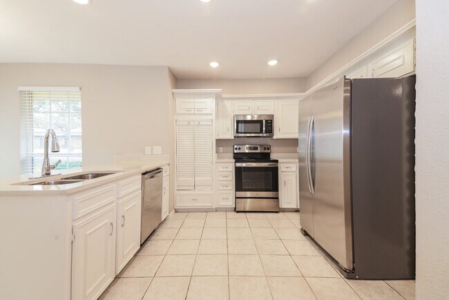 Building Photo - 306 Cardinal Creek Dr