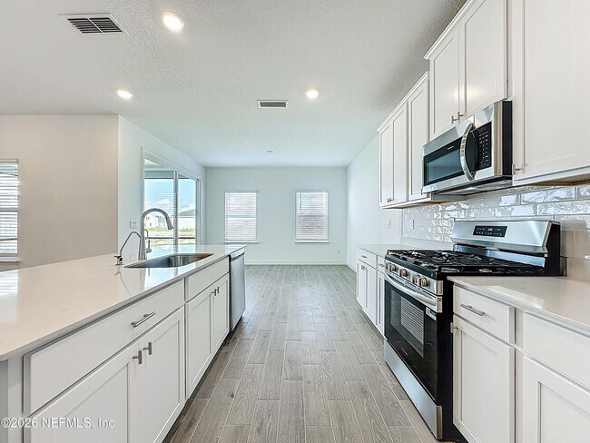 Building Photo - 133 Otsego Ln