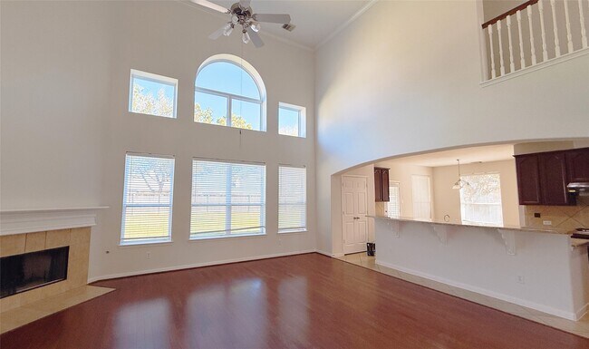 Building Photo - 8610 Rising Oak Ln