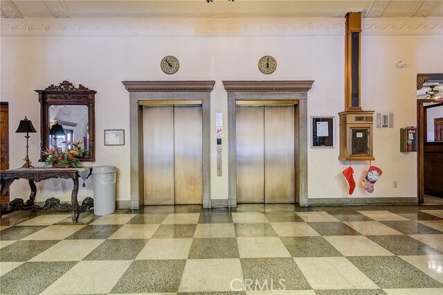 Building Photo - 315 W 3rd St