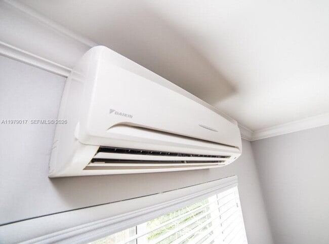 Building Photo - 53 NE 49th St