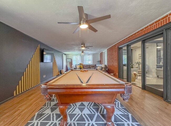 Building Photo - 1044 Seminole Dr