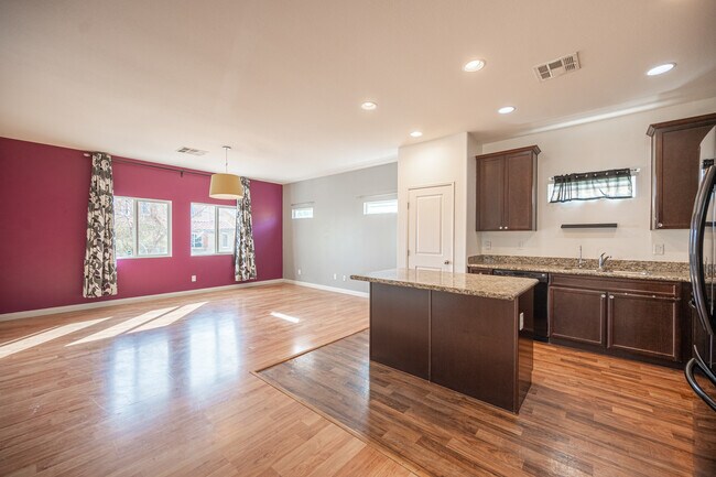 Building Photo - 8904 Harmony Hall Ave