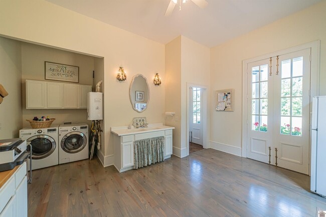 Building Photo - 2500 Biggs Rd