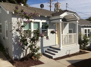Building Photo - Super Charming Cottage, downtown Ventura