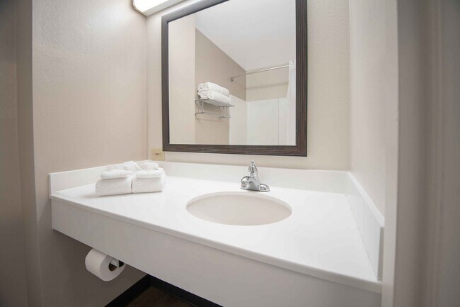 Building Photo - Furnished Studio-Phoenix - Mesa