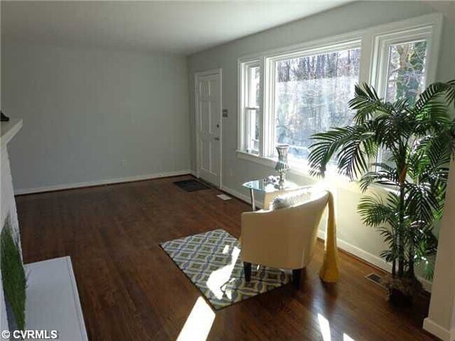 Building Photo - Beautiful home waiting for you!