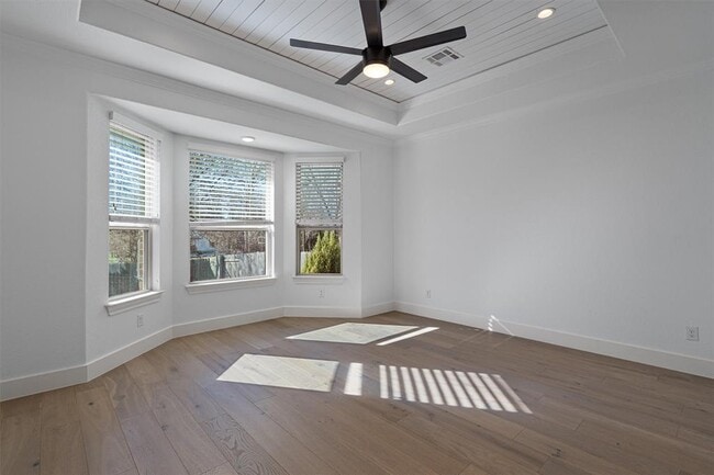 Building Photo - 5049 Veranda Ter