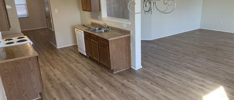 Building Photo - 1006 Hollow Oak Rd