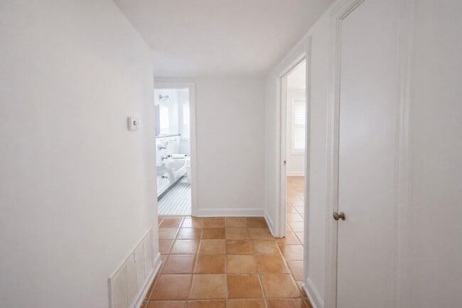 Building Photo - 1928 North Blvd