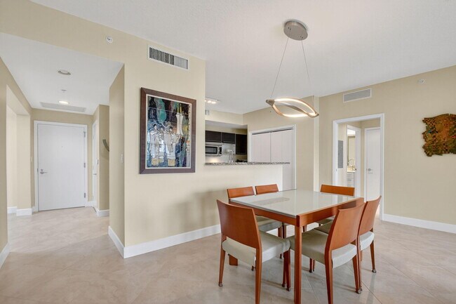 Building Photo - 550 Okeechobee Blvd