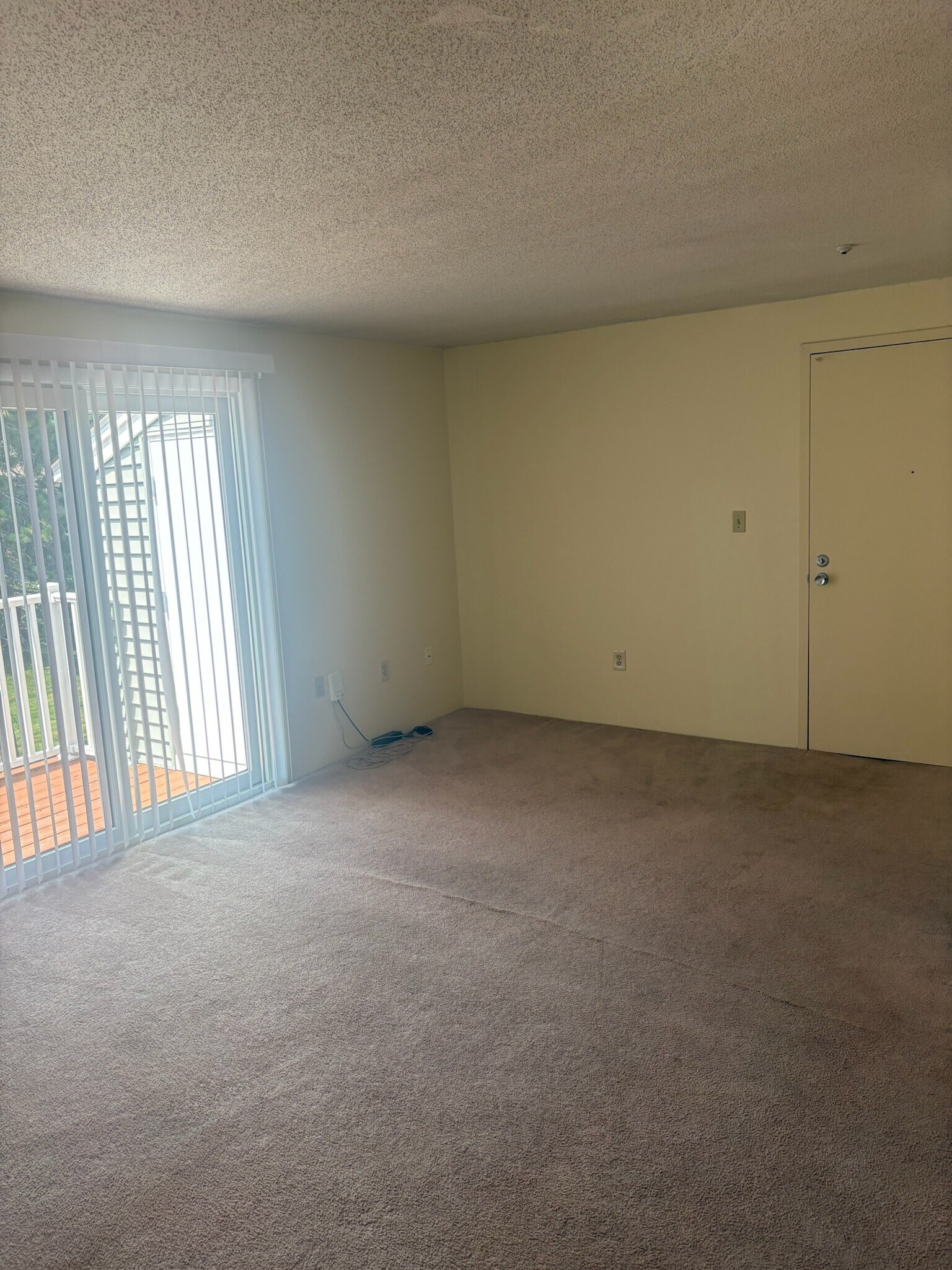 Building Photo - 4 Post Oak Ln