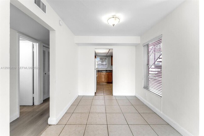 Building Photo - 7560 SW 82nd St