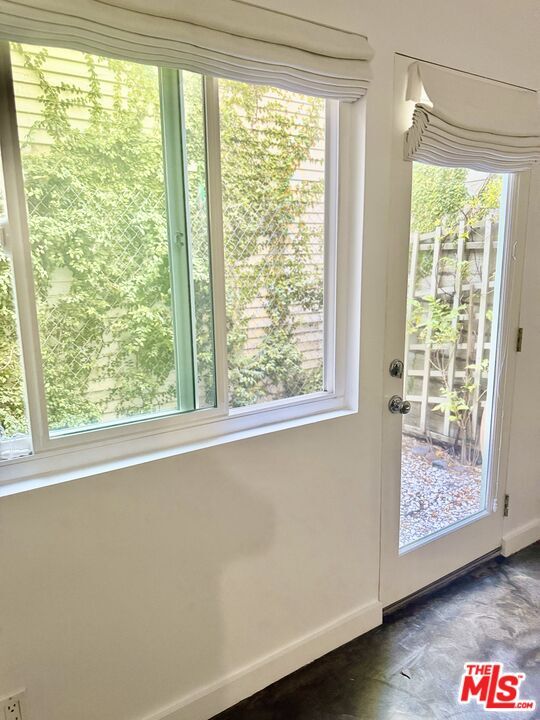 Building Photo - 511 Rialto Ave