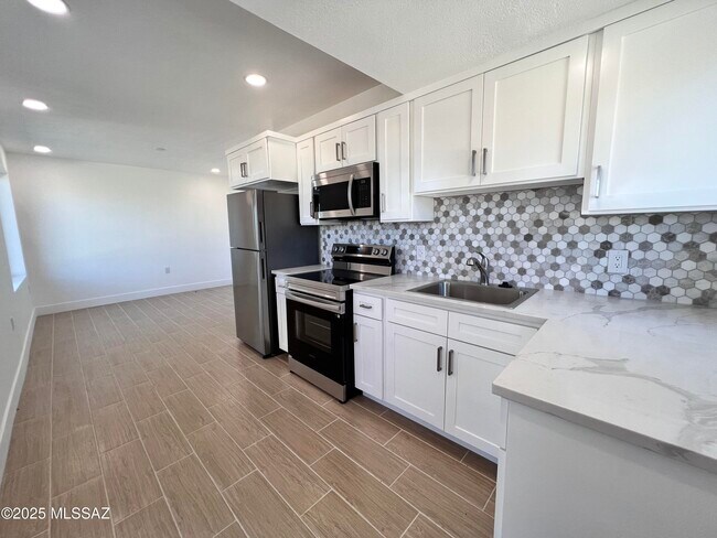 Building Photo - 7141 E Gambel Cir