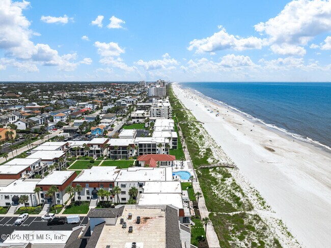 Building Photo - 2343 Costa Verde Blvd