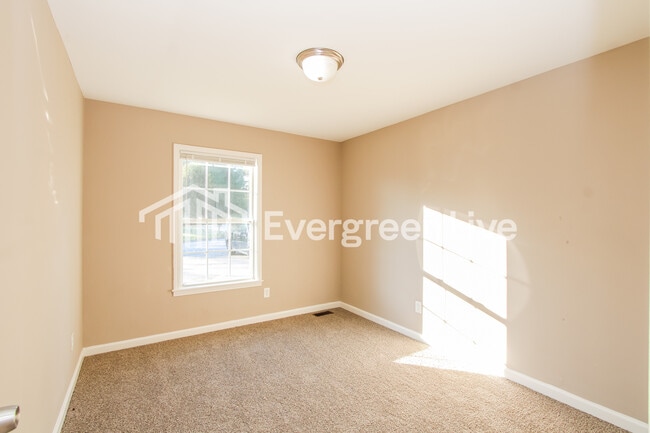 Building Photo - 129 St Andrews Pl Dr