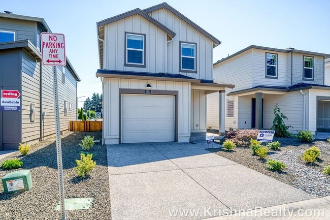 Building Photo - Modern & Spacious 3 BD* 2BA* Brand-New Sin...