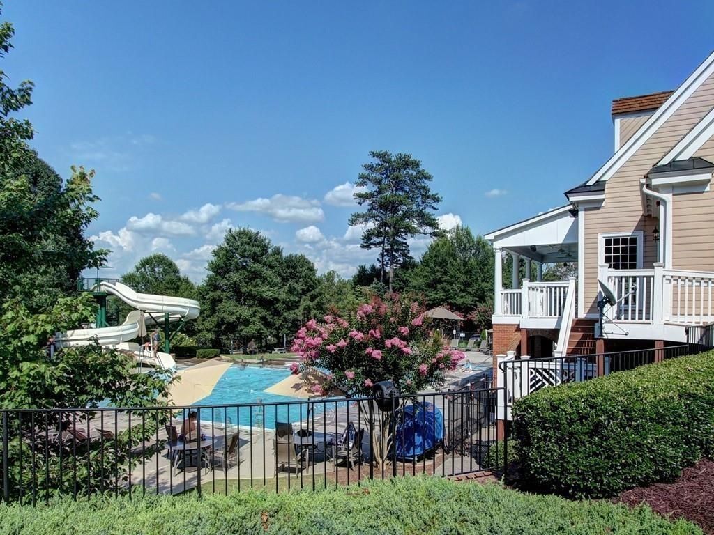 Building Photo - 534 Vinings Estates Dr SE