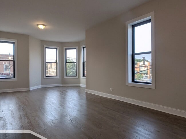 Building Photo - 3401 W Fullerton Ave