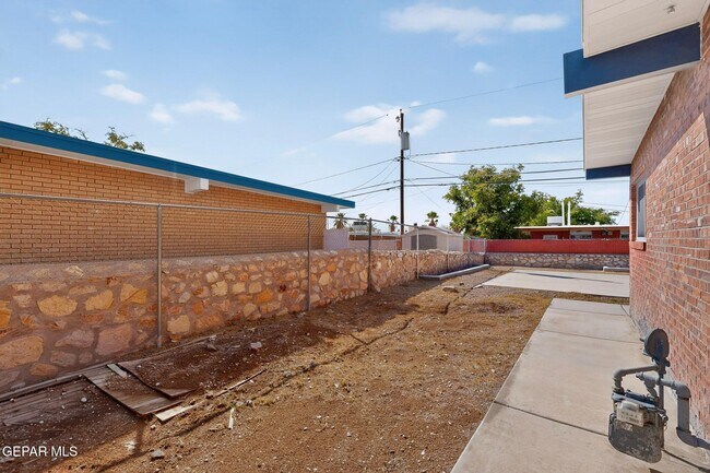 Building Photo - 5108 Yvette Ave
