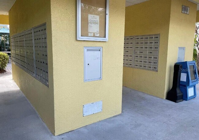 Building Photo - 617 Founders Dr