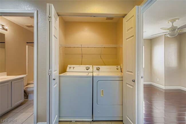 Building Photo - 5986 Ambleshire Ave