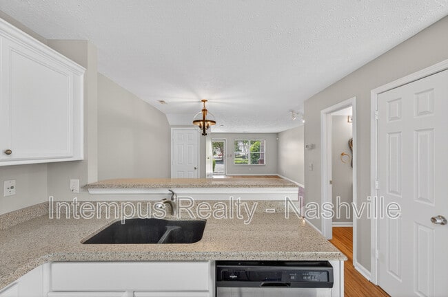 Building Photo - 3271 Harpeth Springs Dr