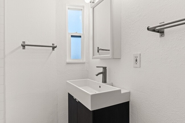 Building Photo - Fully Renovated 2-Bedroom in West Oakland McClymonds Neighborhood