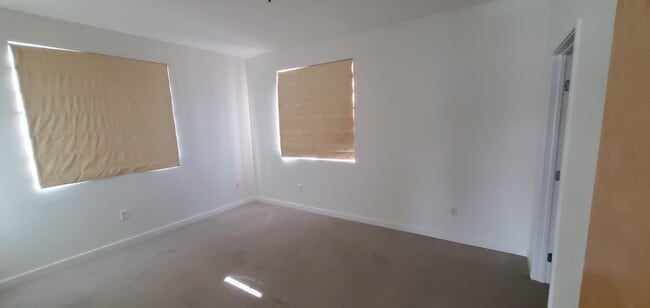 2nd Floor Bedroomw/walk in closet - 5350 Playa Vista Dr