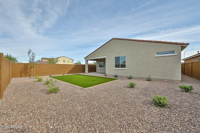 Building Photo - 8806 W Orange Dr