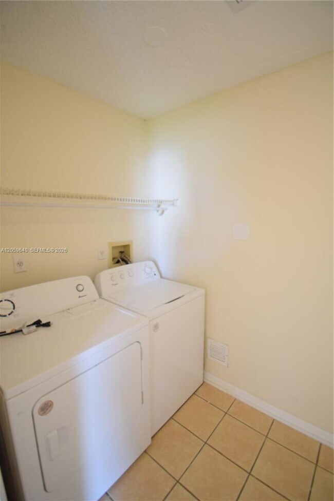 Building Photo - 15860 SW 77th St