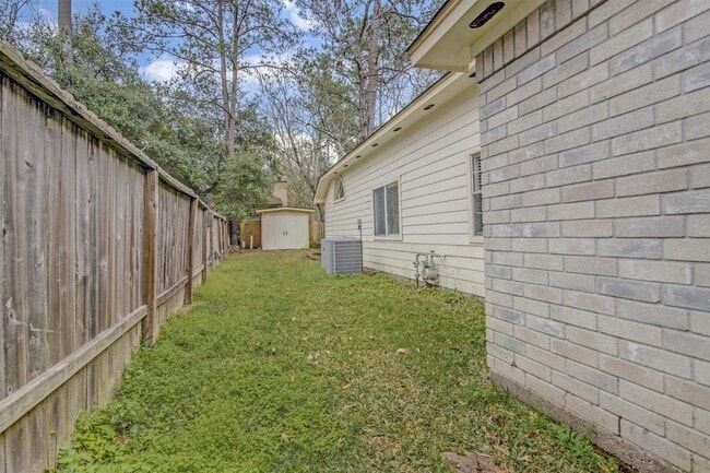 Building Photo - 5434 Garden Village Dr