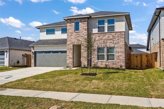 Building Photo - 29318 Hoelzen Holw Dr