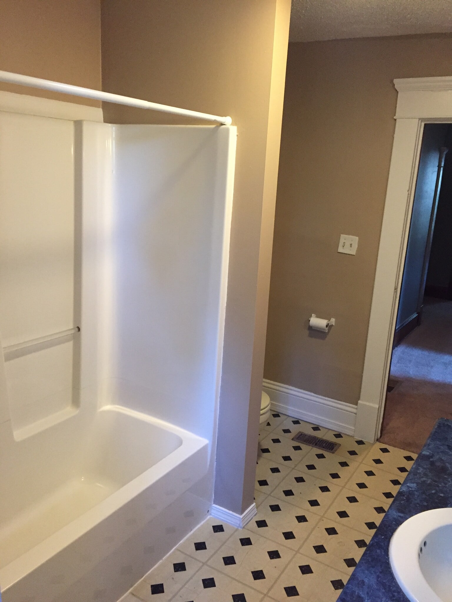 Building Photo - 281 W 5th St